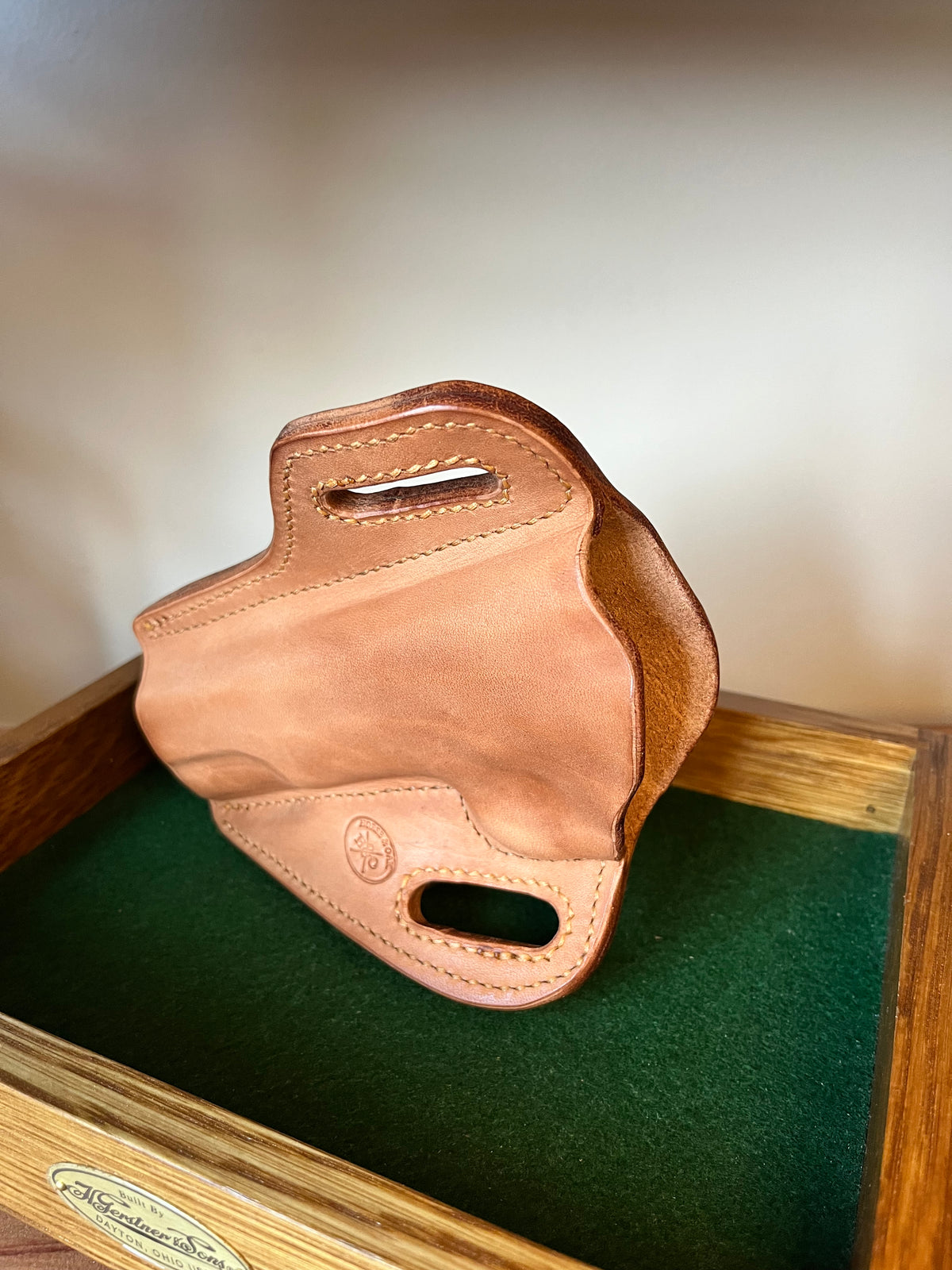 Horse & Oak™ Outside-the-Waistband Holster