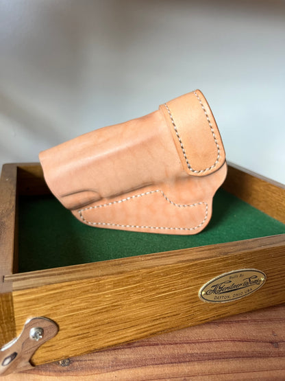 Horse & Oak™ Inside-the-Waistband Holster Commander