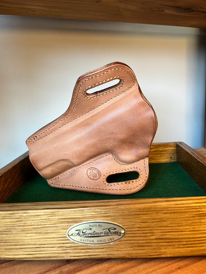 Horse & Oak™ Outside-the-Waistband Holster