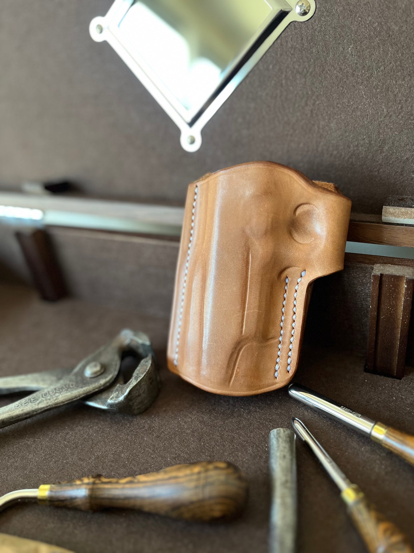 1911 Rhodesian Horsehide Holster (MTO Color) Commander